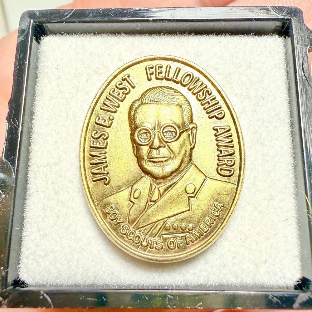 BSA James E. West Fellowship Award Boy Scouts Tie Tack Pin & Case Badge Uniform